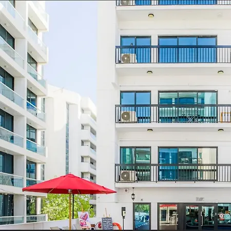 Golden Sands Hotel Apartments-2
