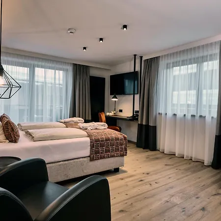 Hotel Hasenauer 4 Sterne Superior-3