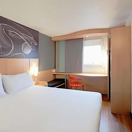ibis Orleans Centre Gare-3