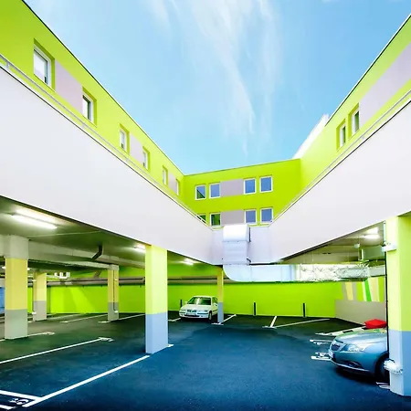 ibis budget Brest Centre Port-2