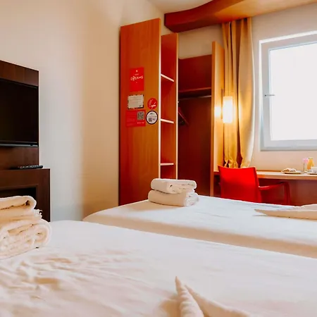 Ibis Sofia Airport Hotel-3