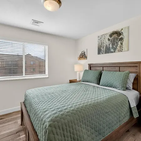 Moab Redcliff Condos-3