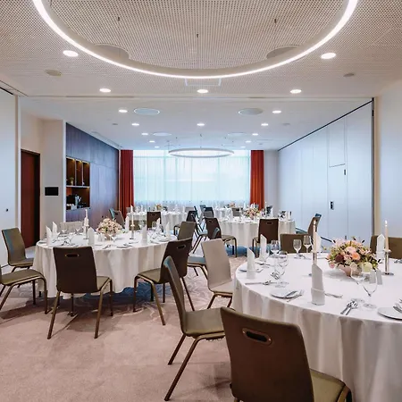 Mövenpick Hotel Stuttgart Messe&Congress-2