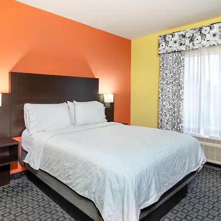 Holiday Inn Garland By Ihg-2