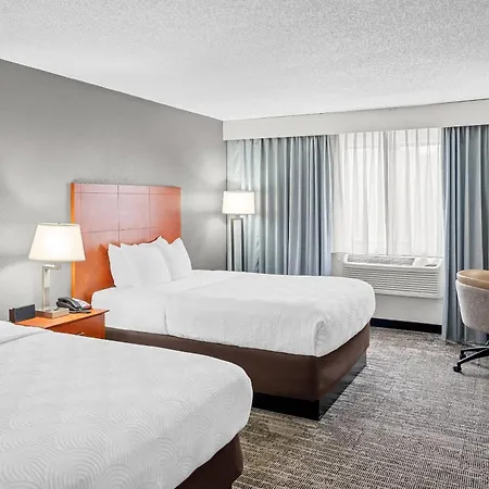 Country Inn & Suites By Radisson, Muskegon, Mi-2