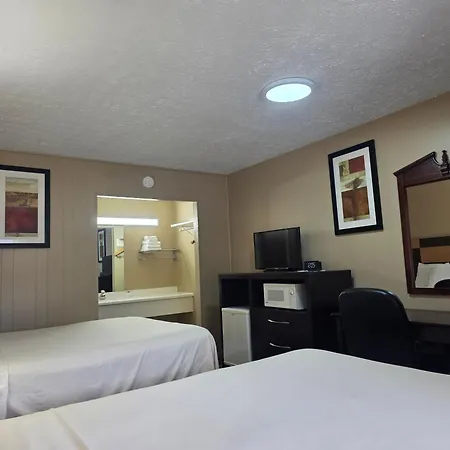 Travelowes Motel - Maggie Valley-2