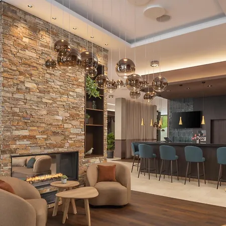 Hilton Garden Inn Davos-2