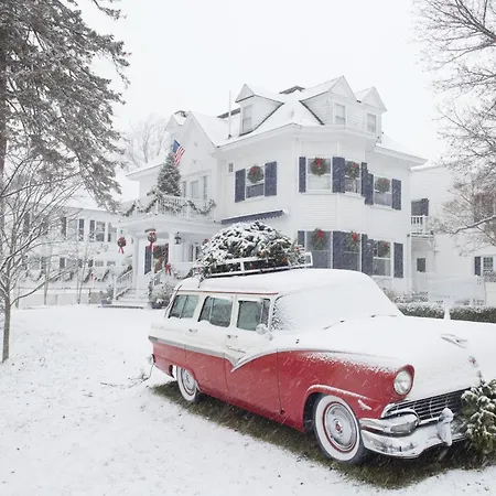Kennebunkport Inn-3
