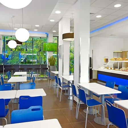Ibis Budget Montbéliard-3