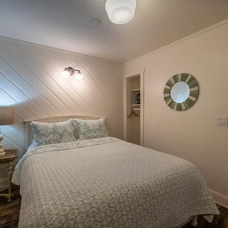 Bandon Marina Inn-2