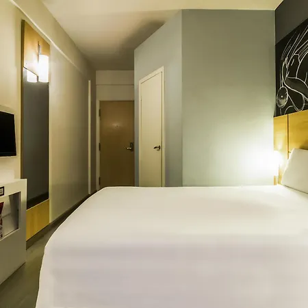 Ibis Uberaba-3
