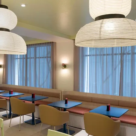 Ibis Styles Sydney Central-3