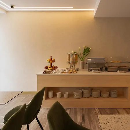 Chrispy City Living Ex Nefeli-2