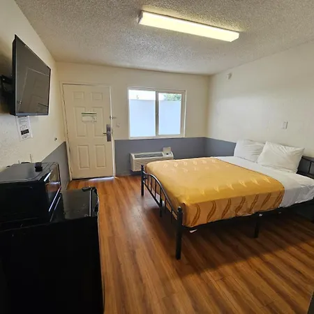 Bridgeview Hotel-2