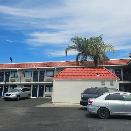 Bridgeview Hotel-3