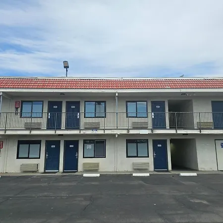 Bridgeview Hotel-3