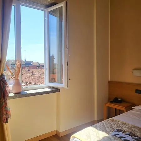 Hotel Lux-3