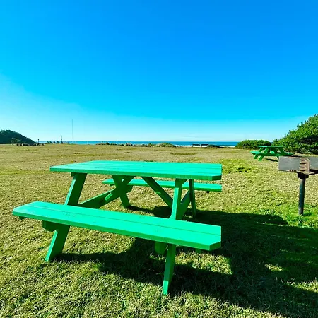 Tillicum Beach Motel - Formerly Deane'S Oceanfront Lodge-2