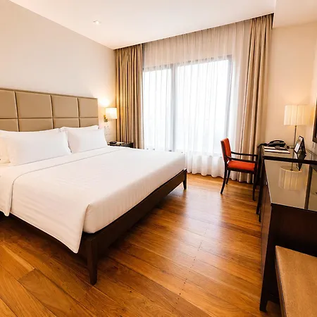 City Garden Grand Hotel-2