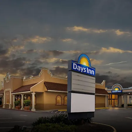 Days Inn By Wyndham Mt. Vernon-3