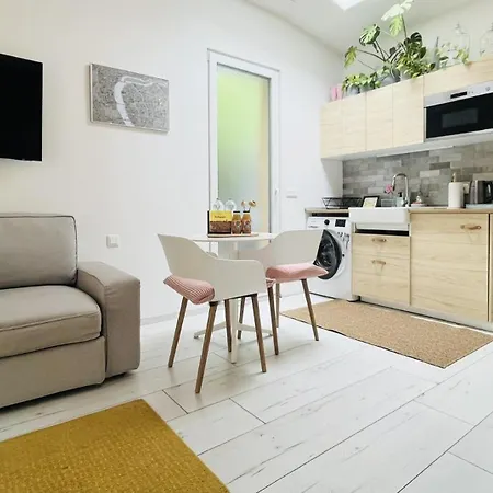 Fifteen Boutique Rooms Budapest With Self Check-In-2