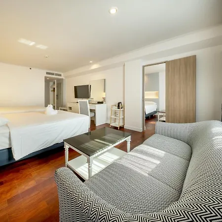 Jomtien Palm Beach Hotel & Resort - Family-Friendly-3