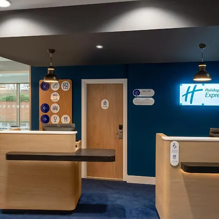 Holiday Inn Express Cambridge West - Cambourne By Ihg-3