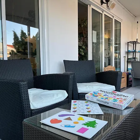 Hotel De La Mer-2