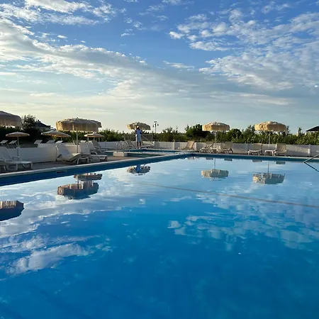 Hotel Beau Rivage Pineta-3