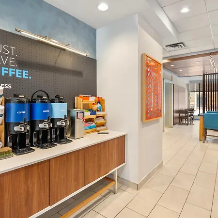 Holiday Inn Express Toronto Downtown By Ihg-2