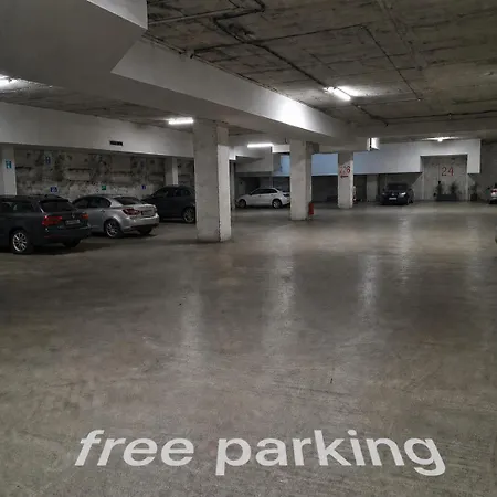 Central Plaza Hotel---Free Parking-3