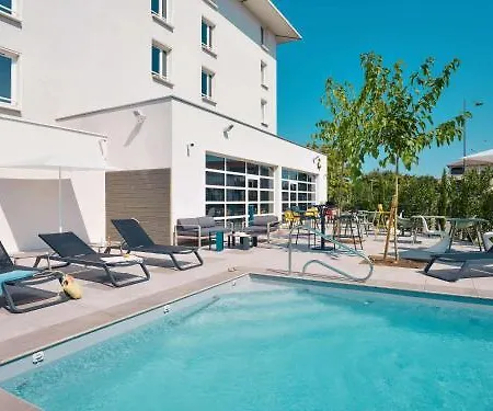 ibis Styles Lyon Meyzieu Stadium-2
