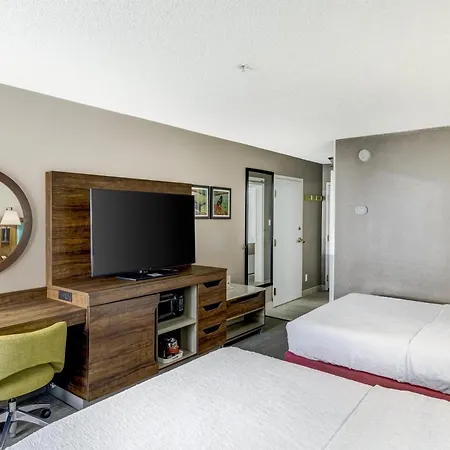 Hampton Inn Shelbyville-2