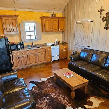 Breezy Hills Cottages - Moonlight Cottage-3