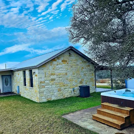 Breezy Hills Cottages - Hill Top Cottage-3