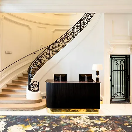 Sapphire House Antwerp, Autograph Collection-2