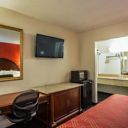 Econo Lodge Columbia Fort Jackson-3