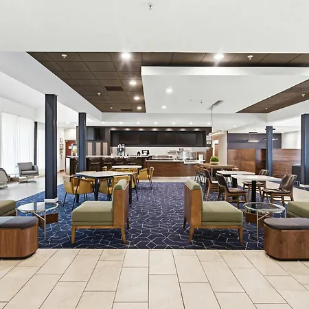 Courtyard By Marriott Columbus-2