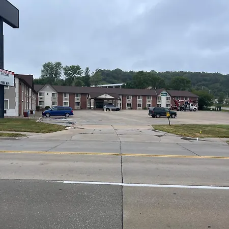 Quality Inn Council Bluffs I-80-3