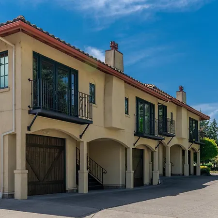 Columbia Cliff Villas-2