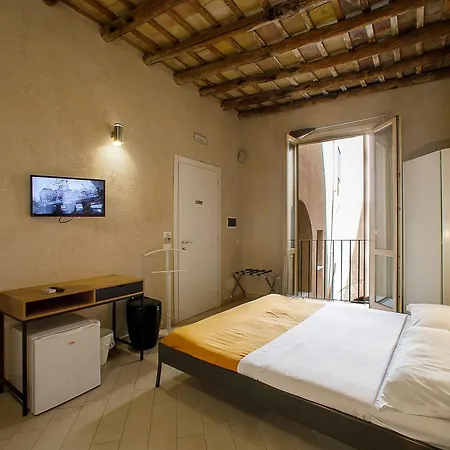 Secret B&B-2