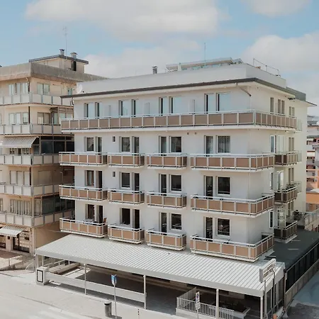 Hotel Grand Prix-3