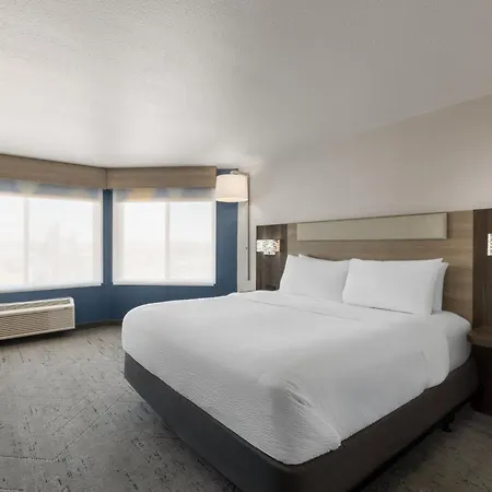 Holiday Inn Express & Suites Rapid City By Ihg-3
