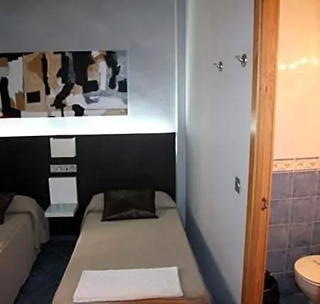 Hostal Plaza Ruiz-3