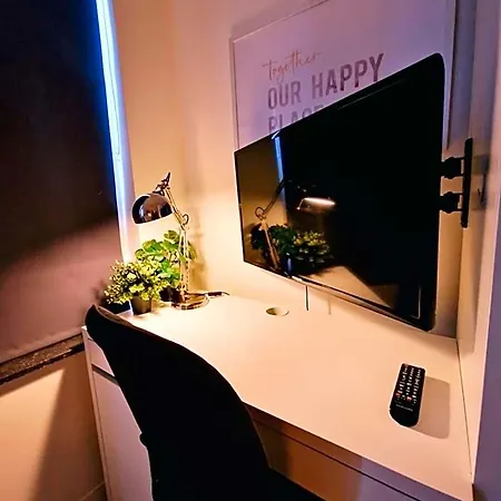 Cozy Private Room 3 On A Busy Persian Restaurant-3