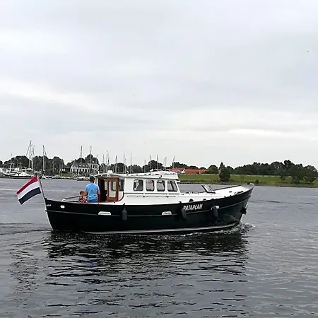 Prive B&B Motorsailer Rataplan-2