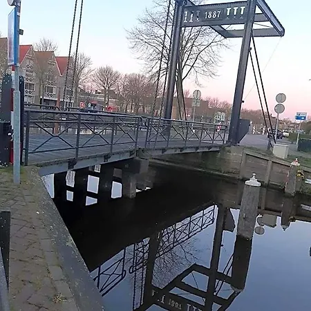 Lekkerwegbijleeuwen, 1 minuut naar hartje centrum-3