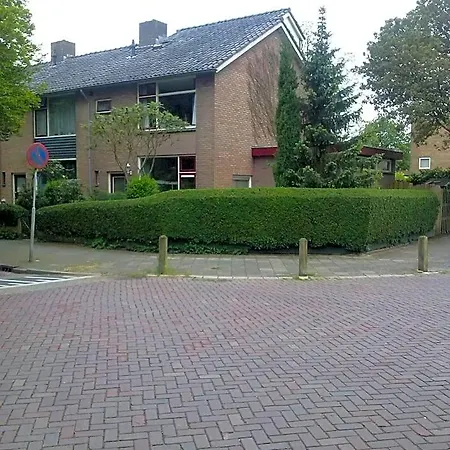 Bed And Breakfast Opus 209-3
