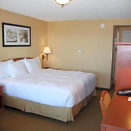 Budget Host Inn & Suites-3