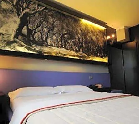 Nine Hotel-2
